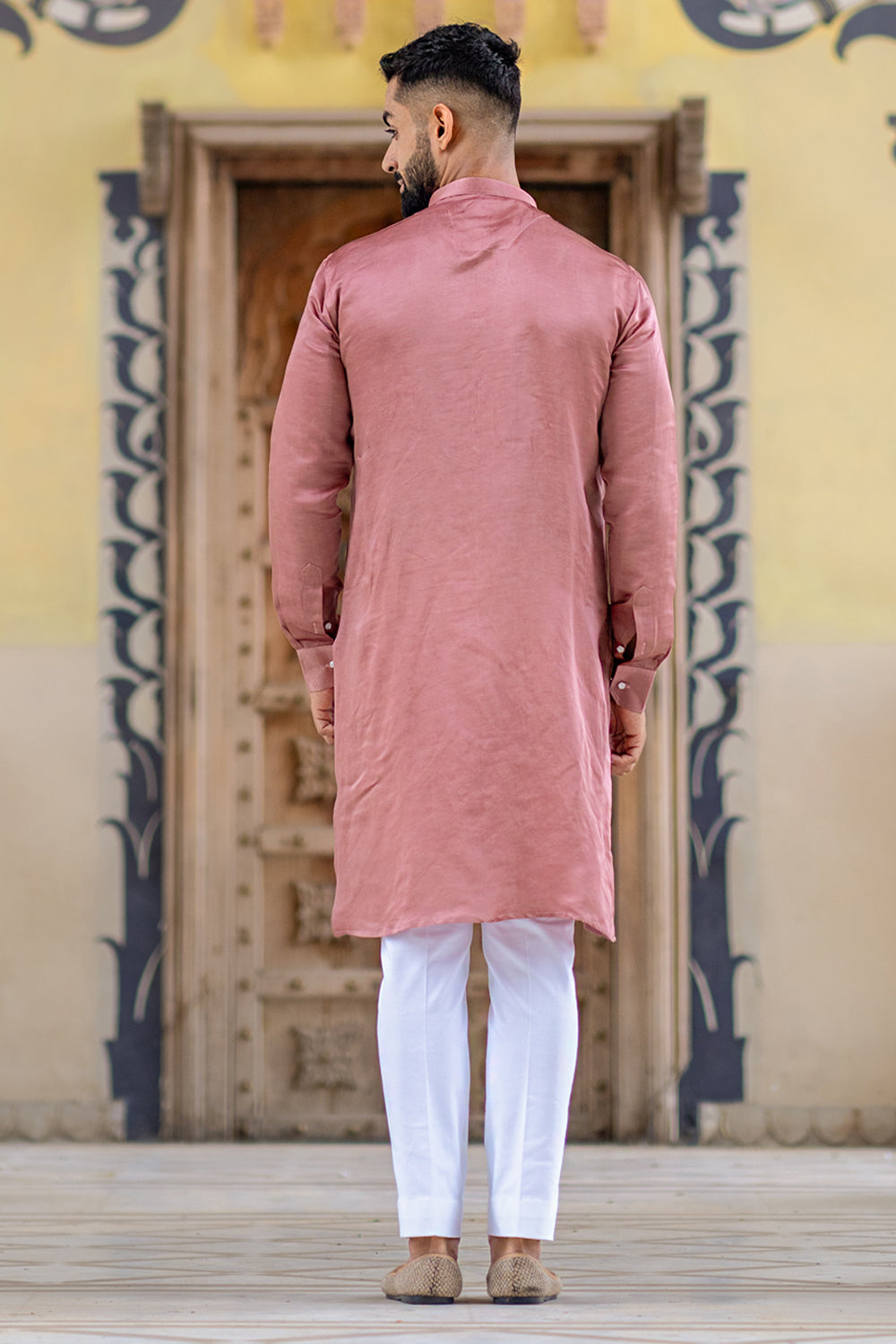 Abstract Lines Kurta With Ivory And Tone-On-Tone Embroidery