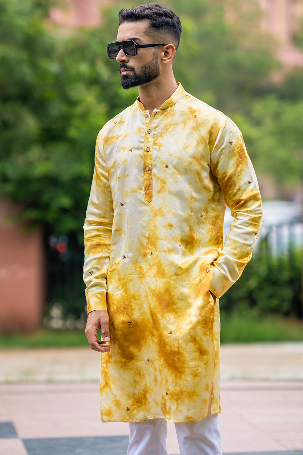 Medallion Yellow Shibori In Linen Satin Kurta