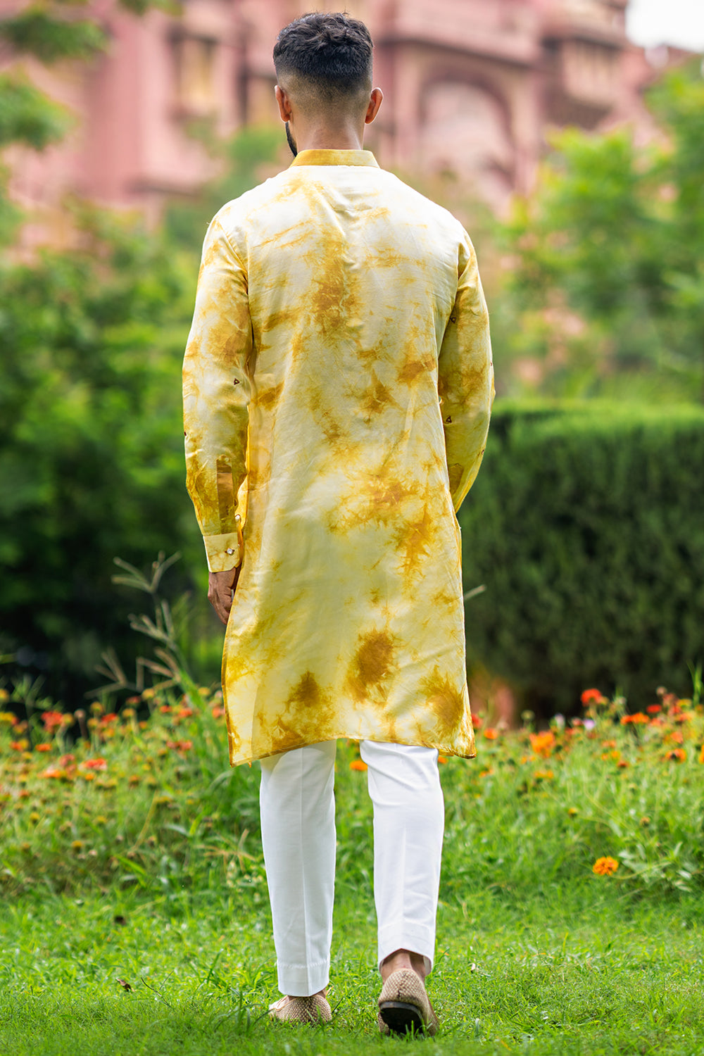 Medallion Yellow Shibori In Linen Satin Kurta