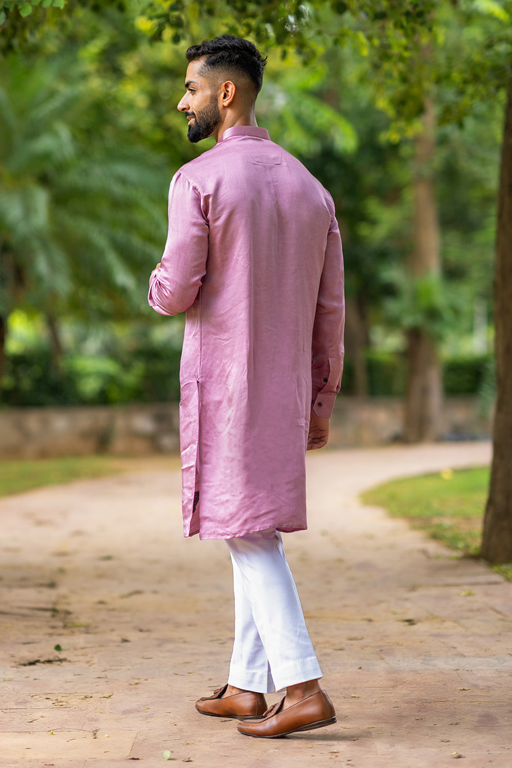 Abstract Leaf Design With Tube Light Embroidery Kurta