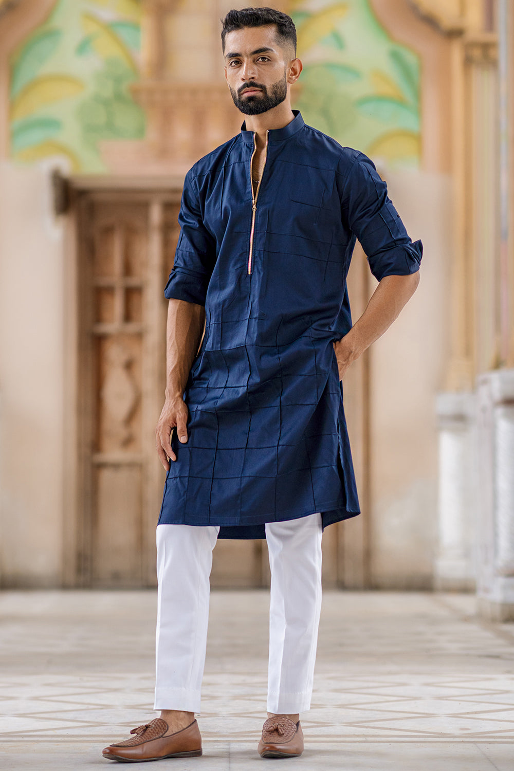 Kurta With Chain Closure And Cross Pintucks Detailing