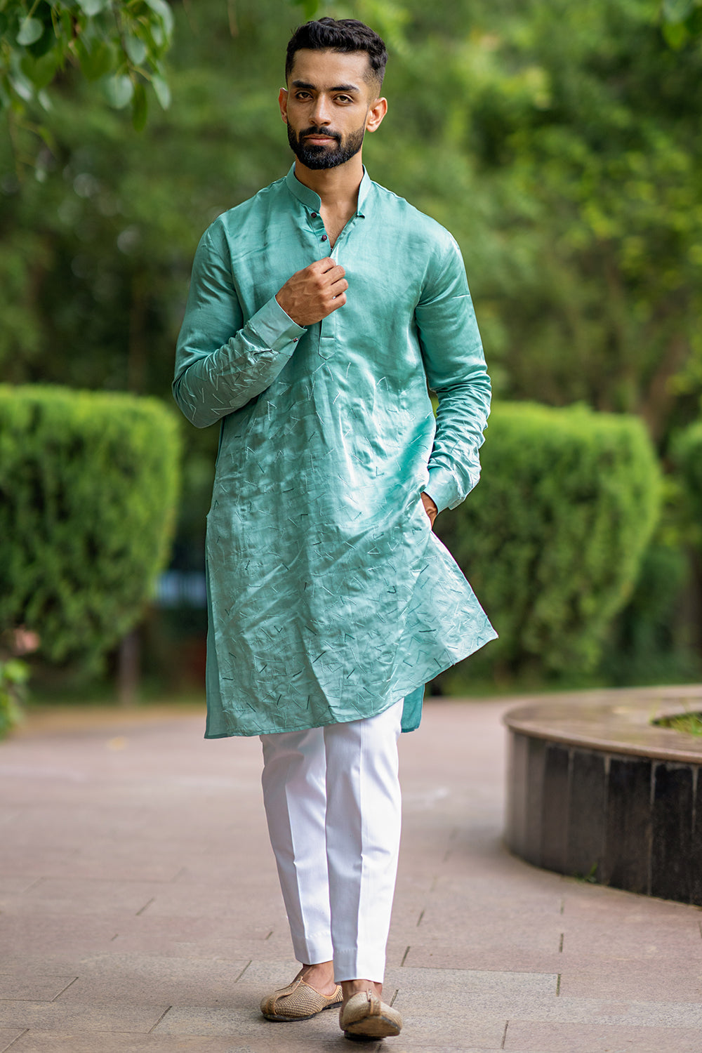 Aqua Blue Kurta With Abstract Embroidery Detailing