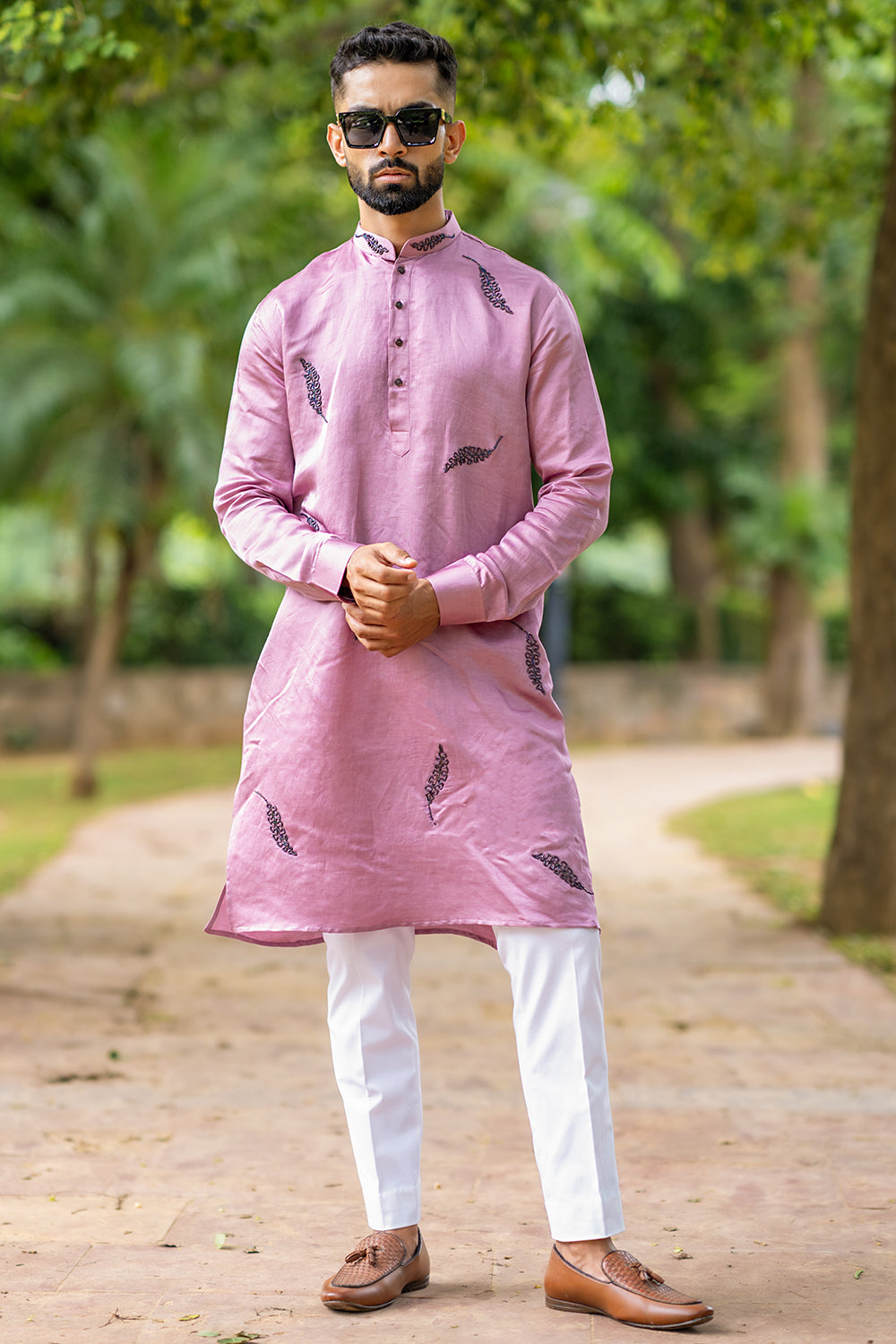 Abstract Leaf Design With Tube Light Embroidery Kurta